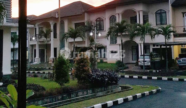 Rumah 2 Lantai Full Furnish Dalam Komplek Elit Kompas Ciputat 2