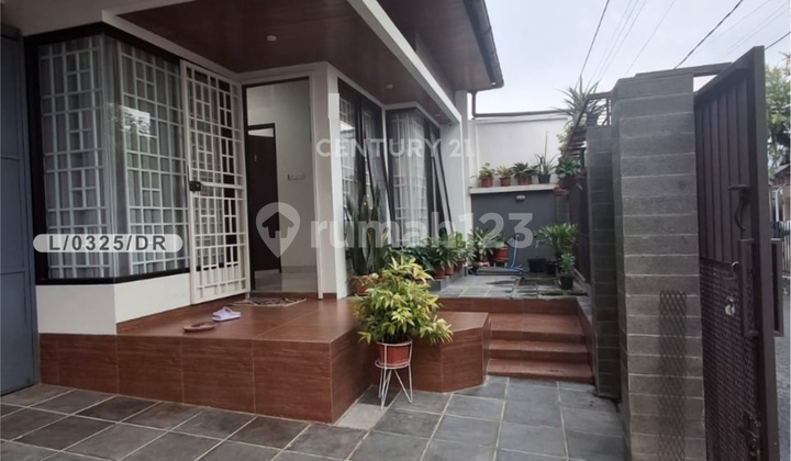 Rumah Bagus Hadap Selatan Di Jl Laksana Sayap Padjajaran Bandung