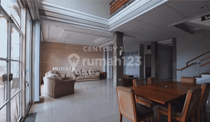 Rumah Mewah Nyaman Siap Huni Di Kota Baru Parahyangan Bandung