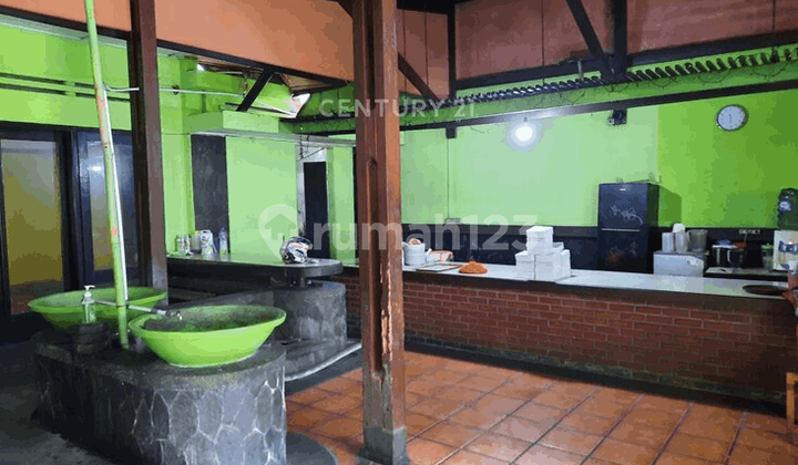 Strategic Ready-to-Use Business Space on Mainroad Supratman, Bandung 2