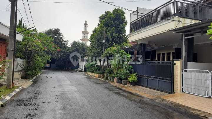 Rumah 1.5 Lantai SHM di Cluster Graha Raya Tangerang 2