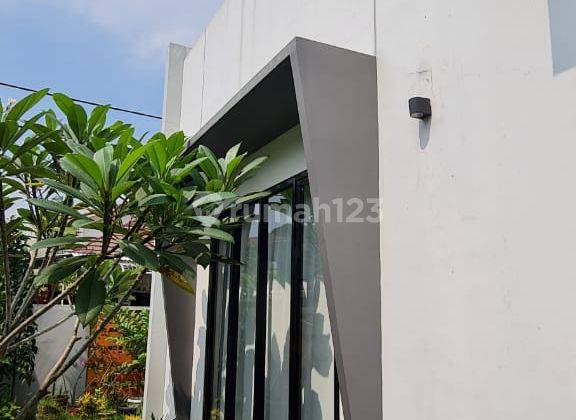 Jual Cepat Rumah 2 Lantai SHM di Graha Raya Rp 2.8 M Nego  8