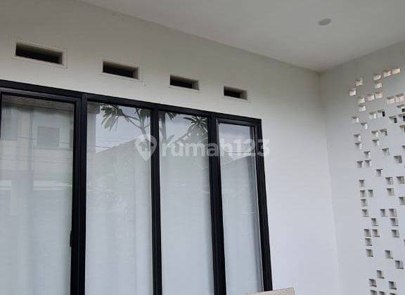 Jual Cepat Rumah 2 Lantai SHM di Graha Raya Rp 2.8 M Nego  10