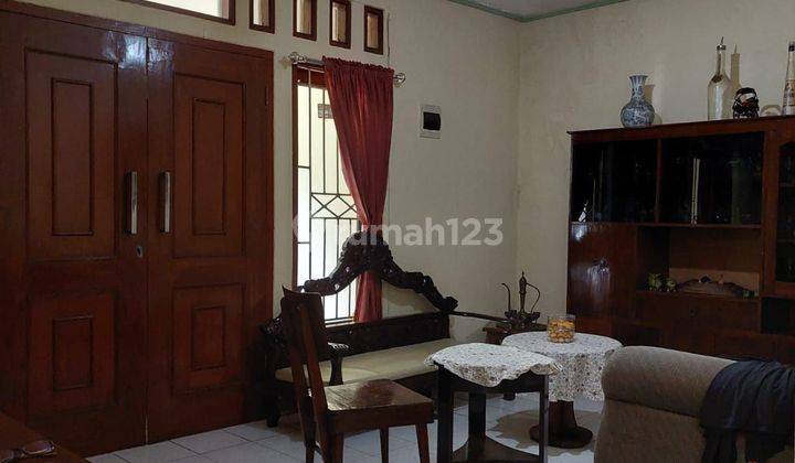 Rumah Cantik di Bintaro Jaksel 2 Lantai SHM Siap Huni Harga Nego  2