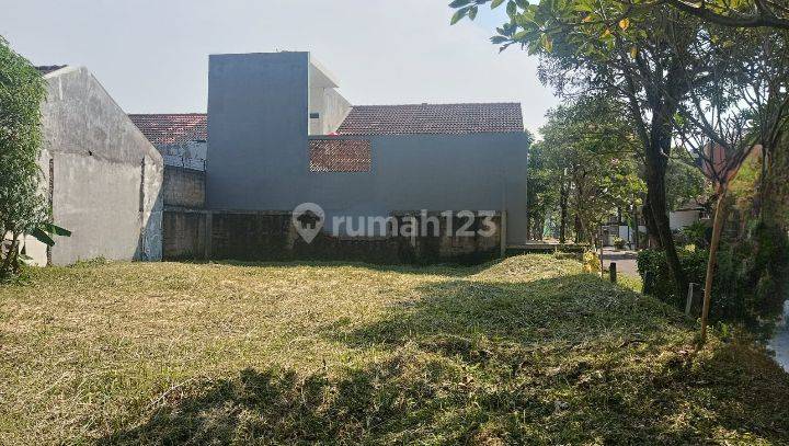Tanah Hoek di dalam Cluster Graha Raya Bintaro  Lt 241 m² SHM 1