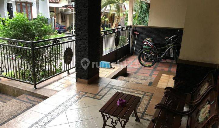 Rumah Hoek Butuh Renovasi di Pesona Khayangan Depok 2 Lantai SHM  2