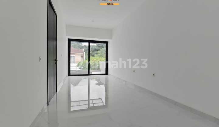 Dijual Rumah New Minimalis Lokasi Bagus di Cluster De Park BSD 2