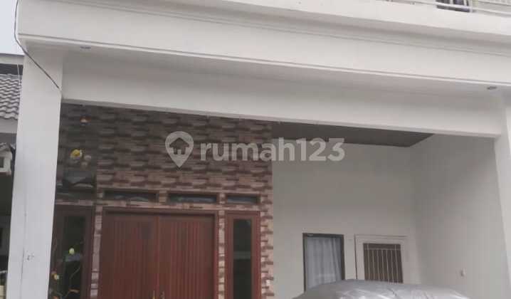 Rumah 2 Lantai Rapi Siap Huni Harga Murah di Cluster Graha Raya