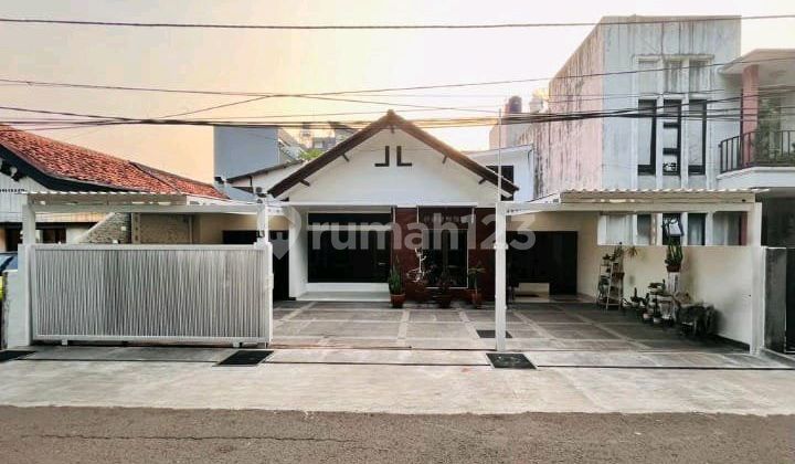 Jual Rumah Bagus di Kebayoran Baru Harga Murah SHM 2