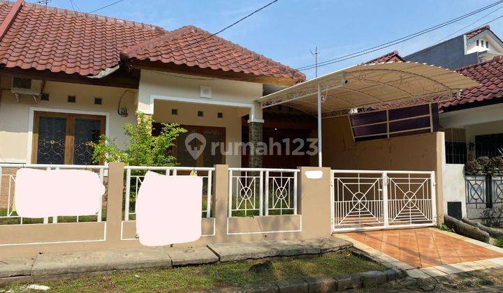 Jual Rumah Bangunan Lama Terawat 2 Lantai Di Villa Melati Mas  1