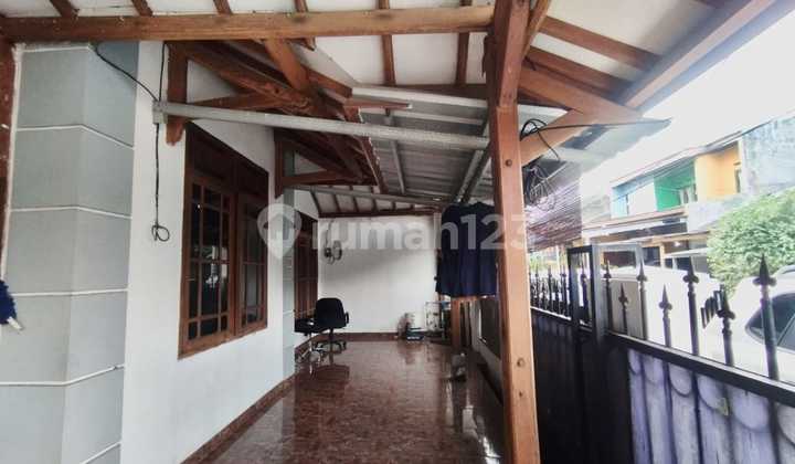 Jual Rumah Second Bangunan 1 Lantai di Perumahan Ciputat Baru 2