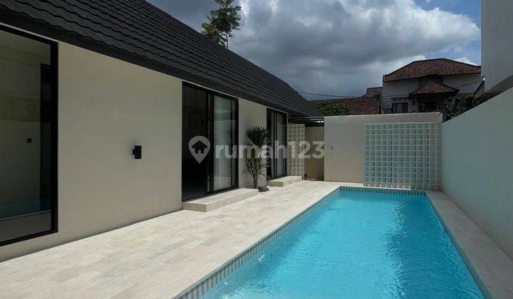 Di Sewakan Villa Fully Furnished Area Renon 1