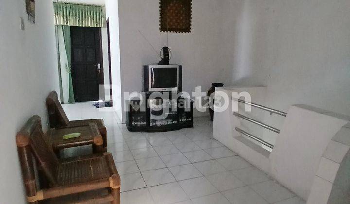 RUMAH 2 LANTAI PINGGIR JALAN ASPAL SIAP HUNI LOKASI BANTENG BARU 2