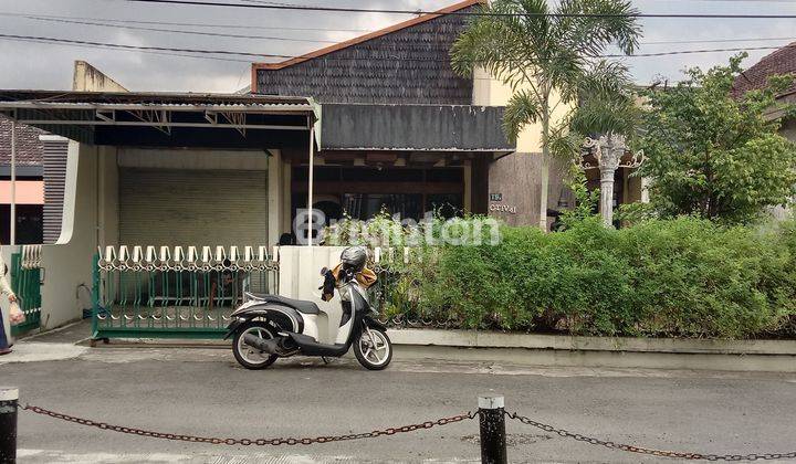 RUMAH BESAR SIAP HUNI LOKASI PREMIUM RING SATU KAMPUS  UGM 1