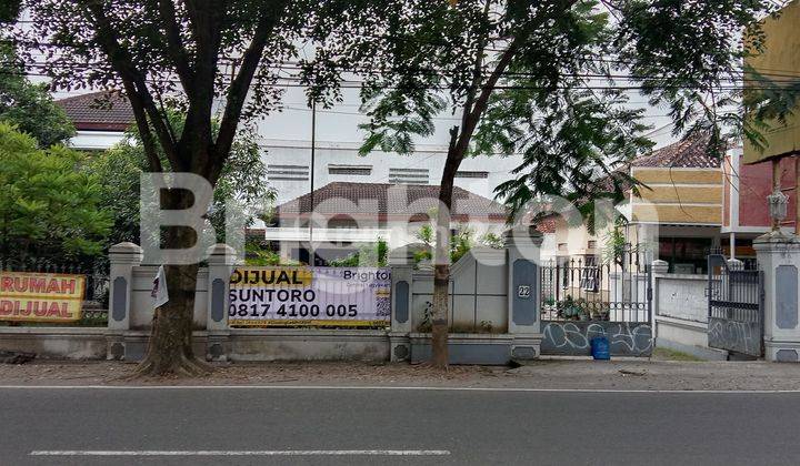 RUMAH BESAR 2LT PINGGIR JALAN ASPAL DEKAT MASJID AL AQSHO KLATEN 1