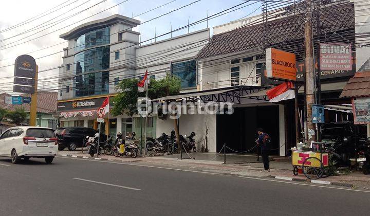 RUKO 3LT SIAP PAKAI PINGGIR JALAN RAYA  DALAM KOTA DEKAT MALIOBORO 2