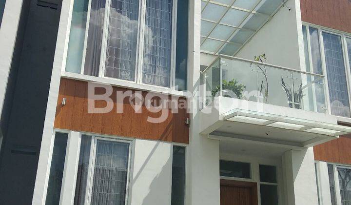 RUMAH 2LT MINIMALIS DLM PERUMAHAN DEKAT EDUPARK JOGJA 1