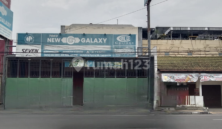 Jual Ruko Besar Siap Pakai Lokasi Strategis Pinggir Jalan Raya Dekat Gedung Jec 