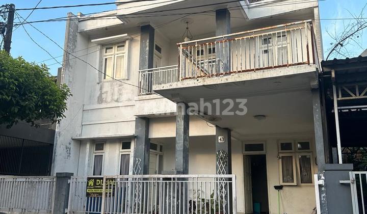 Dijual Rumah 2 Lantai di Kemang Pratama 3 Dijual Rumah 2 Lantai di Kemang Pratama 3
