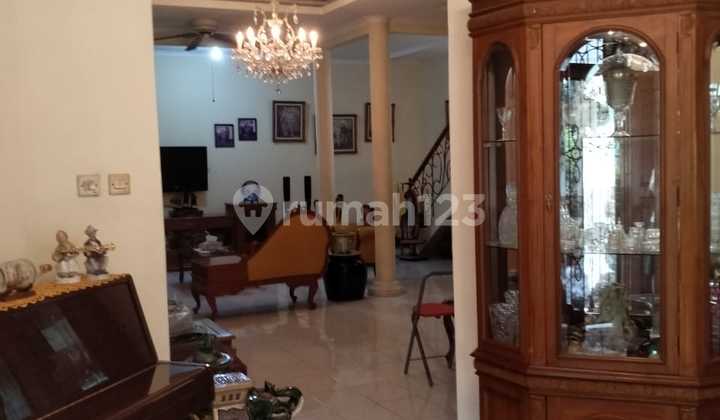 Dijual Rumah 1 1/2 Lantai Posisi Hoek di Jt Waringin Asri 2