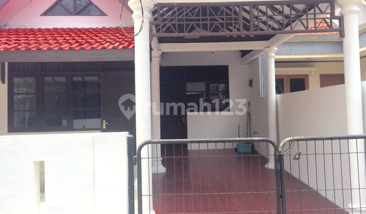 Dijual Rumah Bangunan Terawat Tanah Luas Siap Huni 2