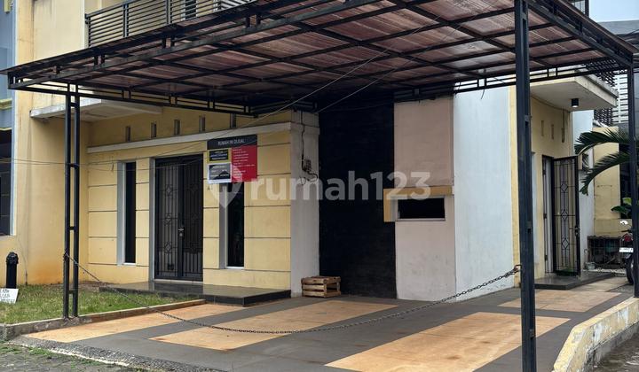 For Sale Second-Hand 2-Story House in Cluster Position Hook Near Pd Gede