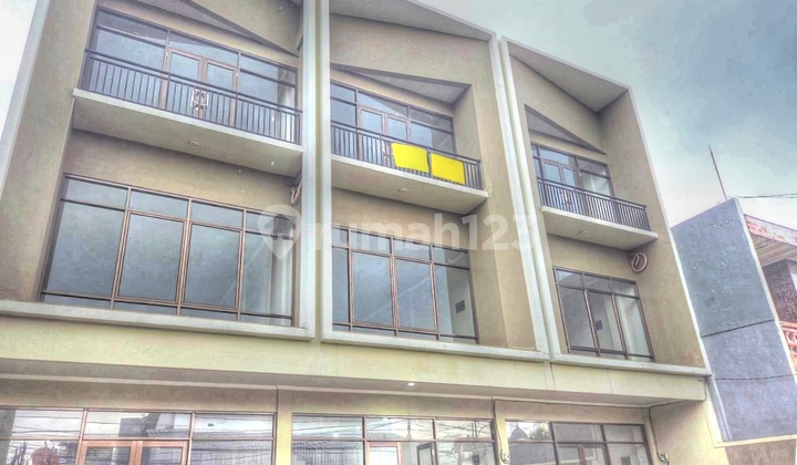 Cocok Untuk Invest Jangka Panjang Ruko Di Daerah Strategis Komersial Rawamangun