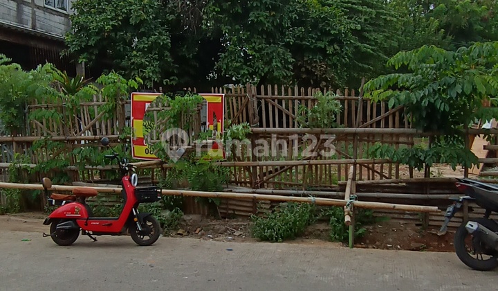 For Sale: A Square-Shaped Land in a Strategic Location Suitable for a Rental Housing Cluster For Sale: A Square-Shaped Land in a Strategic Location Suitable for a Rental Housing Cluster