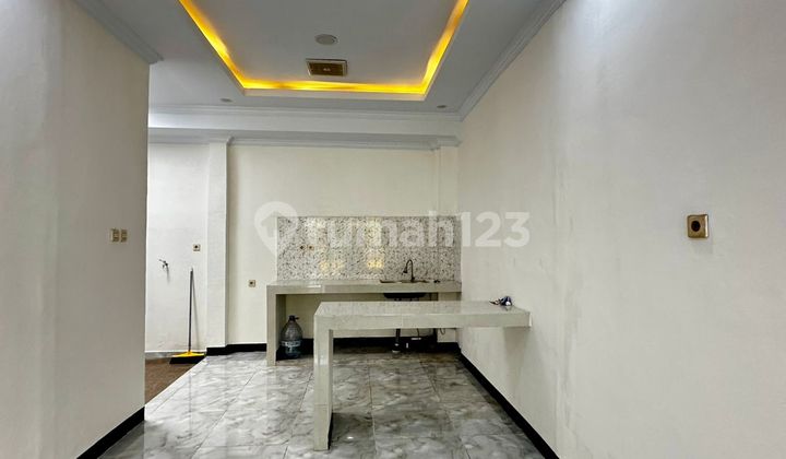 Dijual Rumah Second di Vida Bekasi.owner Pindah Keluar Kota Siap Dinego!! 2