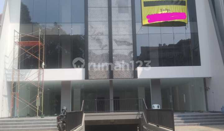 New Strategic Building for Sale, Ideal for Long-Term Investment New Strategic Building for Sale, Ideal for Long-Term Investment