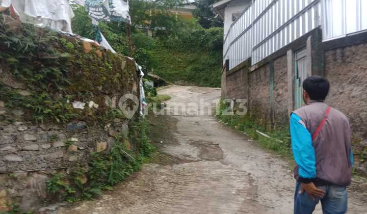 Villa Khusus Komersil Di Kampung Arab Dekat Jalan Raya 6