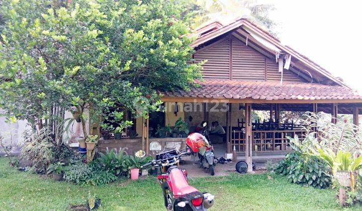 Villa Cocok Untuk Penginapan Atau Restauran Lokasi Pinggir Jalan  1