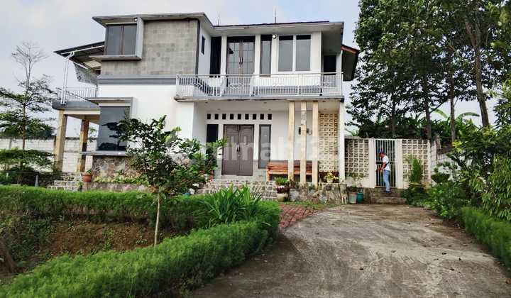 Affordable, Spacious, and Comfortable Villa in Pancawati Village, Caringin, Bogor