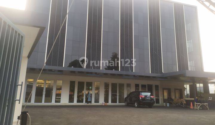 Ruko Baru dijual 6 Lantai di Jakarta Timur  2