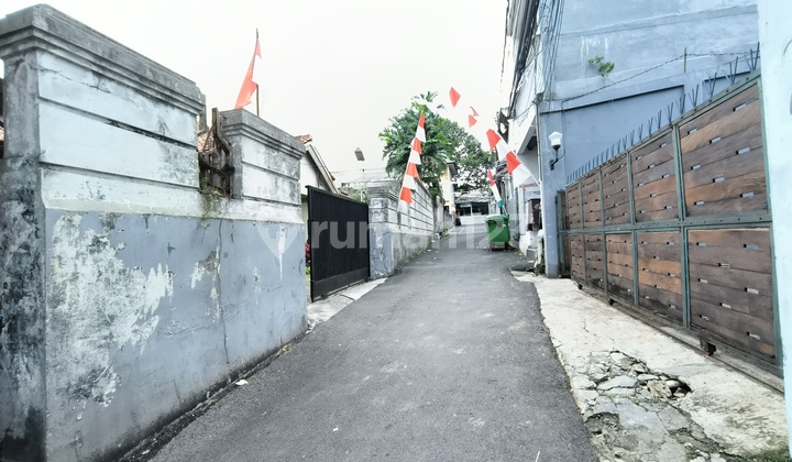 Sell House in Mampang at NJOP Price Adjacent to Kemang 2