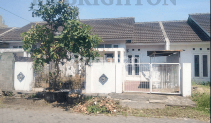 - Rumah Perum Istana Residence Sidoarjo (LB) 1