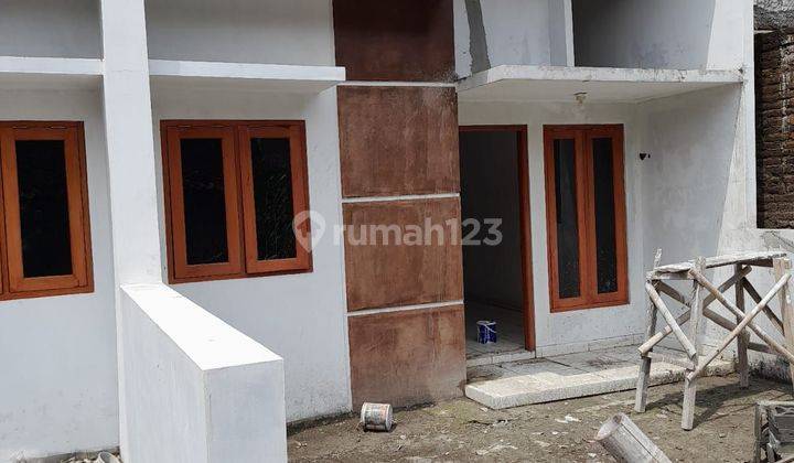 Di jual Rumah Baru 4 unit dari SMA 1 dari RS AMC Wirobrajan 2