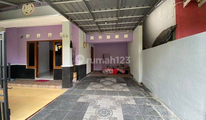 DIJUAL RUMAH CANTIK SIAP HUNI

LOKASI JL. KALIURANG KM 10 2