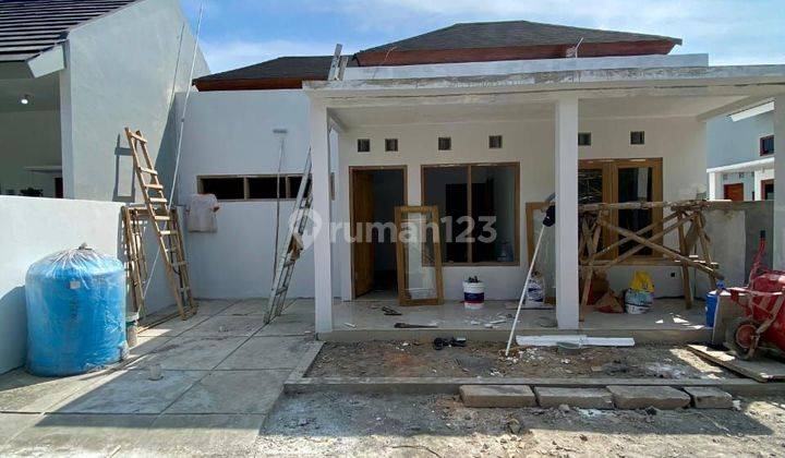 RUMAH PROGRESS FINISHING dalam CLUSTER di TIMUR RSUD PRAMBANAN 1