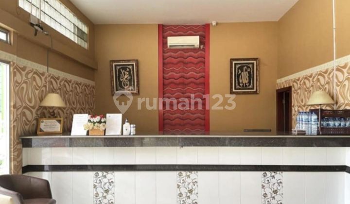 4-Floor Hotel Near Historical Destinations in the Heart of Medan City