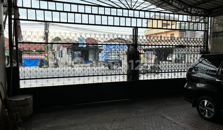 Rumah Dipinggir Jalan Besar 2 Lantai Siap Huni 2