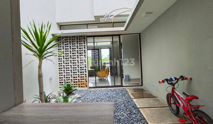 Rumah bagus baru summarecon bandung gedebage 6