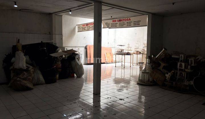 Di Jual ruko Di Jalan Pasirkaliki di hitung Tanah jalan mainroad. 4