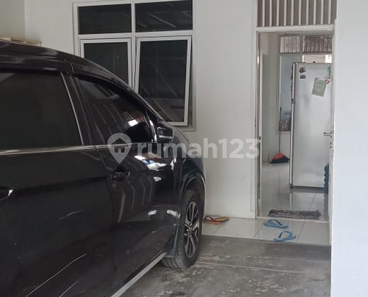 Hunian Bagus Semi Furnished GSI 3