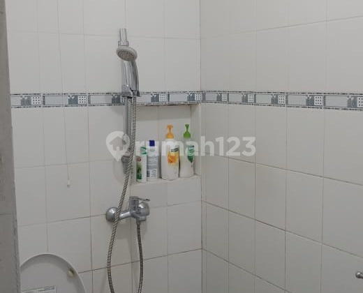 Hunian Bagus Semi Furnished GSI 12