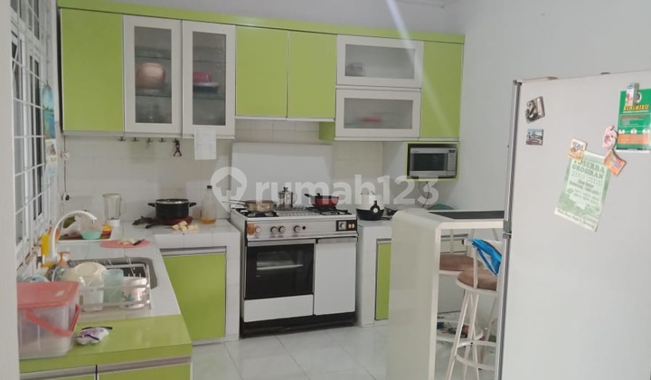 Hunian Bagus Semi Furnished GSI 19