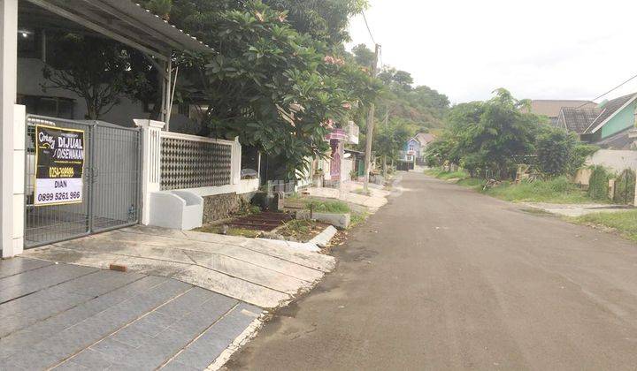 Hunian Bagus Palm Hills Estate Furnished Dekat Tol dan RS Bisa Disewa 2