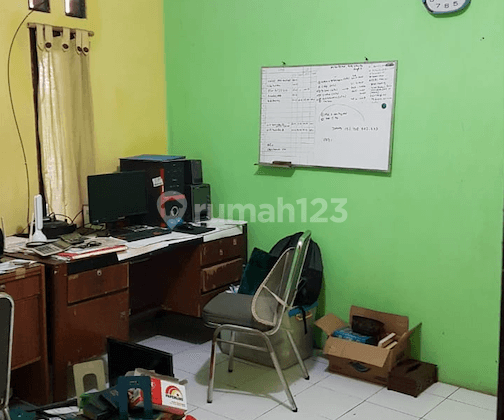 Hunian di Jalan Utama Perumahan Griya Serdang Indah 2