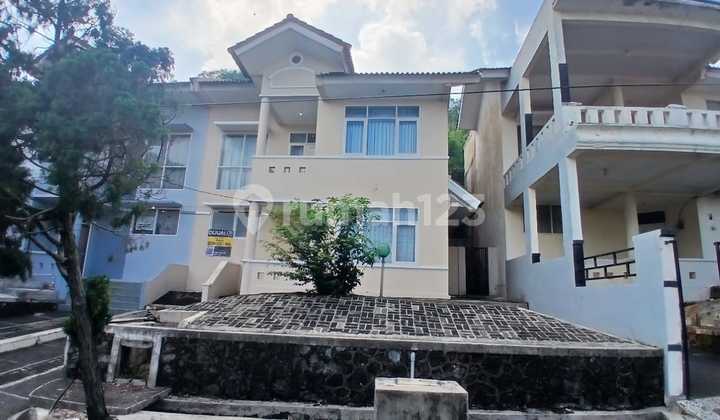 Hunian Semi Furnished Siap Huni Palm Hills Estate 2