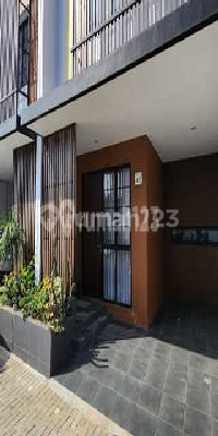 Rumah 2 Lantai Di Bintaro Tangerang Selatan. Dekat Krl Jr Mangu 2